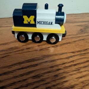 University of Michigan Magnetic Wooden Toy Train Boxcar College Team Trains